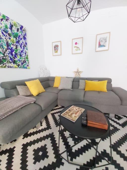 Luminoso Apartamento En El Centro, Con Mucho Arte Sevilha Exterior foto