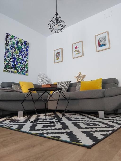 Luminoso Apartamento En El Centro, Con Mucho Arte Sevilha Exterior foto